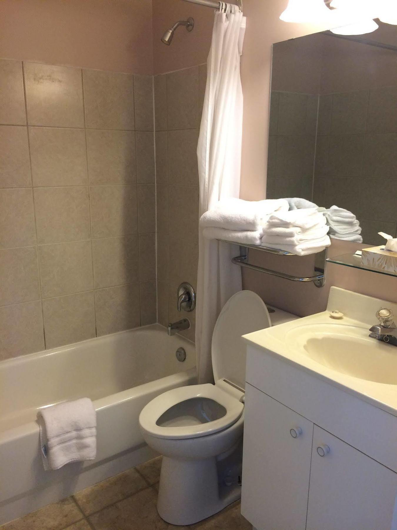 Shemron Suites Hotel Deep River Kültér fotó