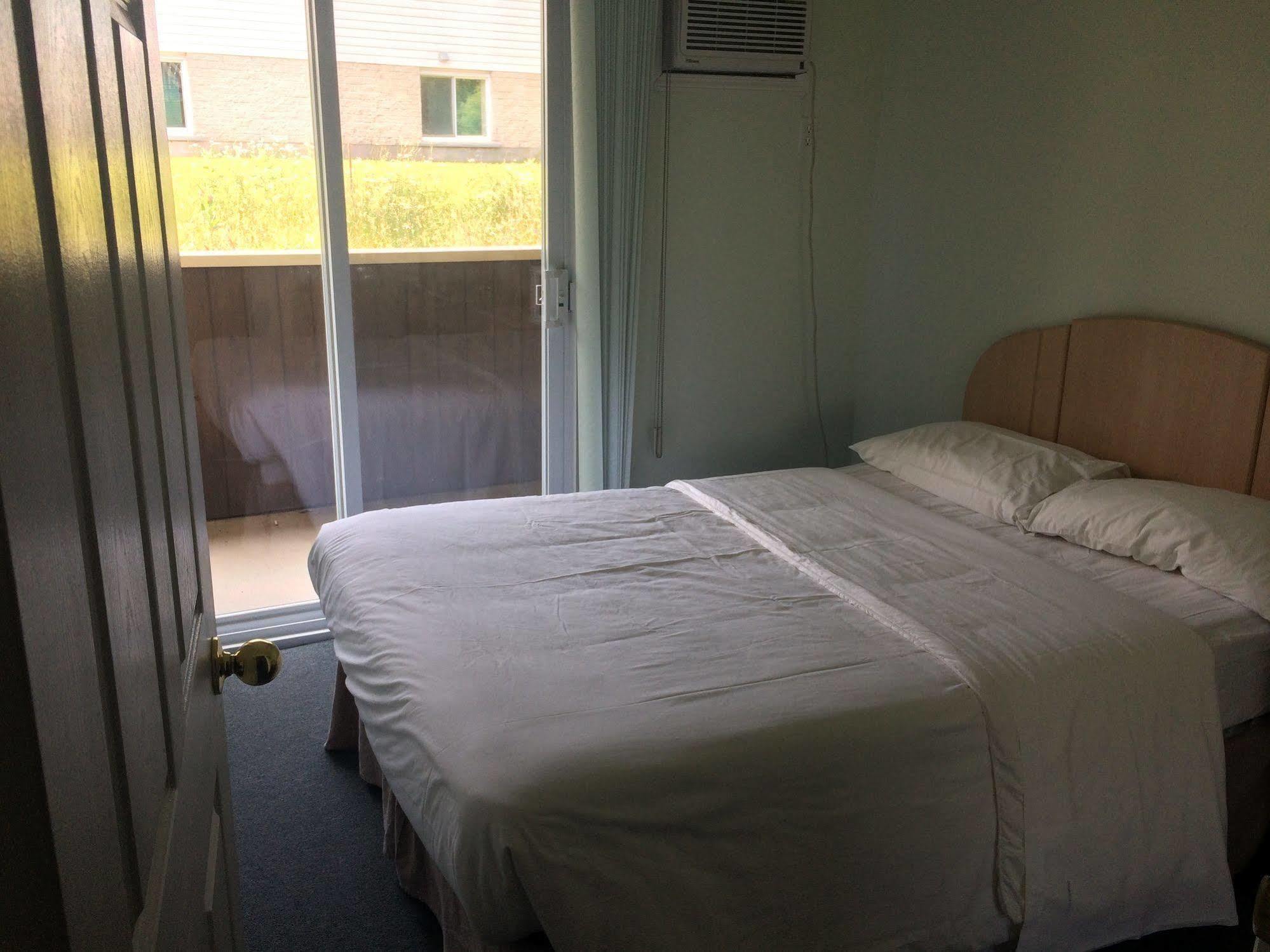 Shemron Suites Hotel Deep River Kültér fotó