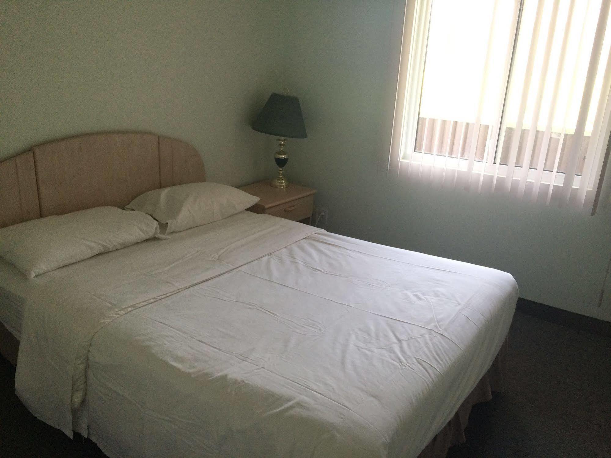 Shemron Suites Hotel Deep River Kültér fotó