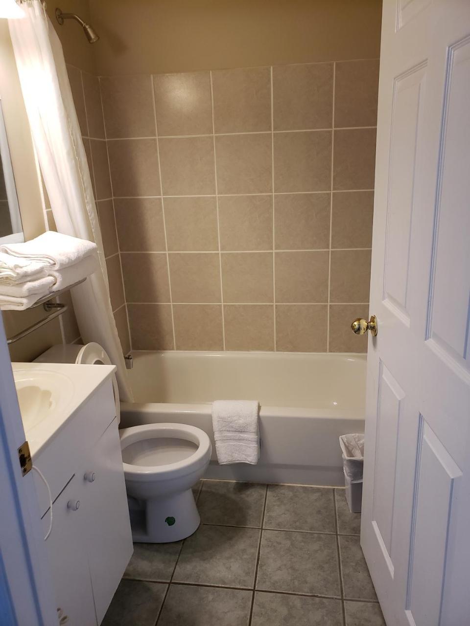 Shemron Suites Hotel Deep River Kültér fotó
