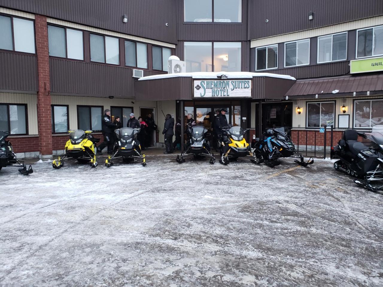 Shemron Suites Hotel Deep River Kültér fotó