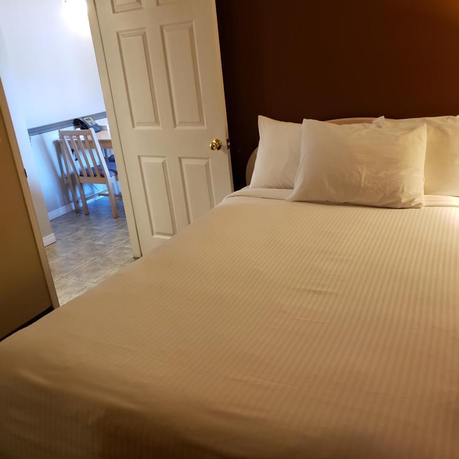 Shemron Suites Hotel Deep River Kültér fotó