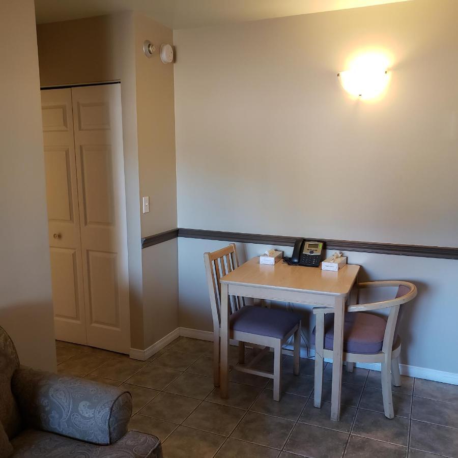 Shemron Suites Hotel Deep River Kültér fotó